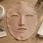 Masque peeling visage : pot et spatule, lotion translucide